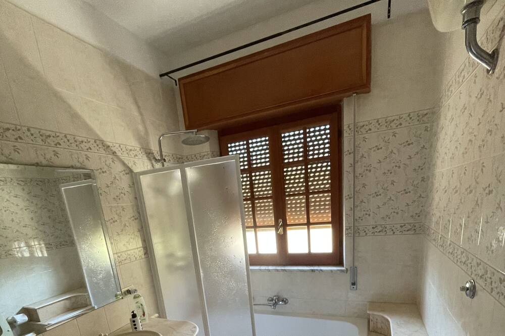 Photo of Bathroom in Trabia