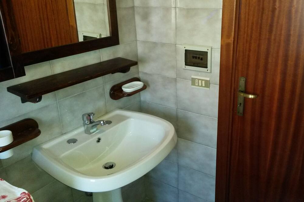Photo of Bathroom in Bova Marina
