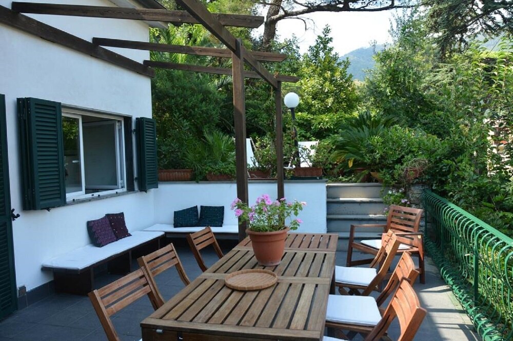 Photo of Patio Balcony in Cinque Terre