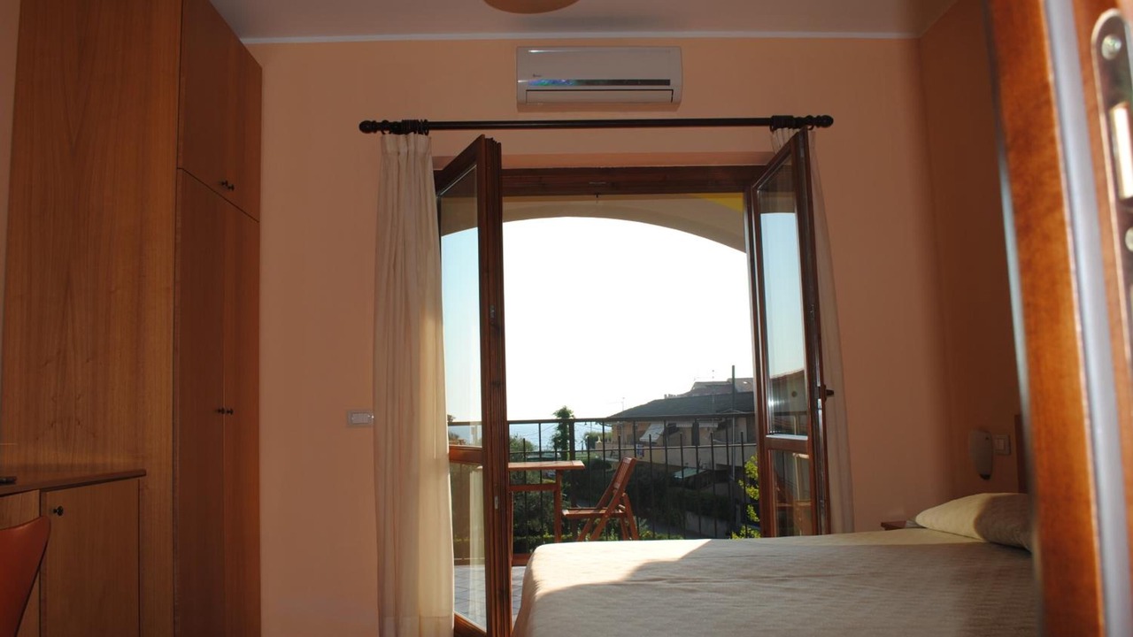 Photo of Bedroom in Sangineto