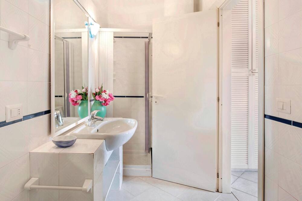 Photo of Bathroom in Costa dei Monaci