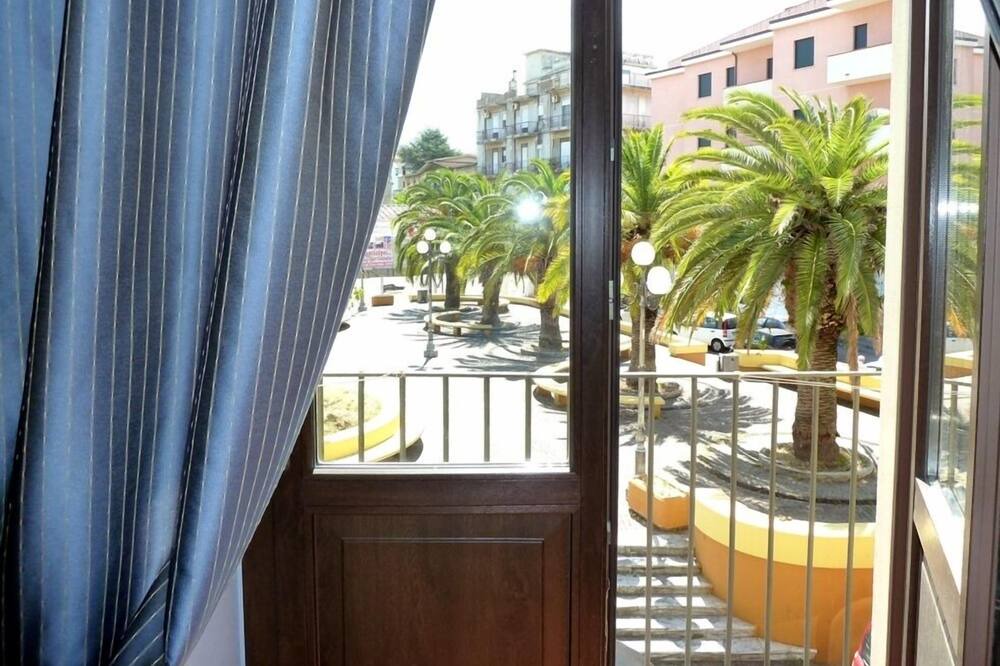 Photo of Bedroom in Gioia Tauro
