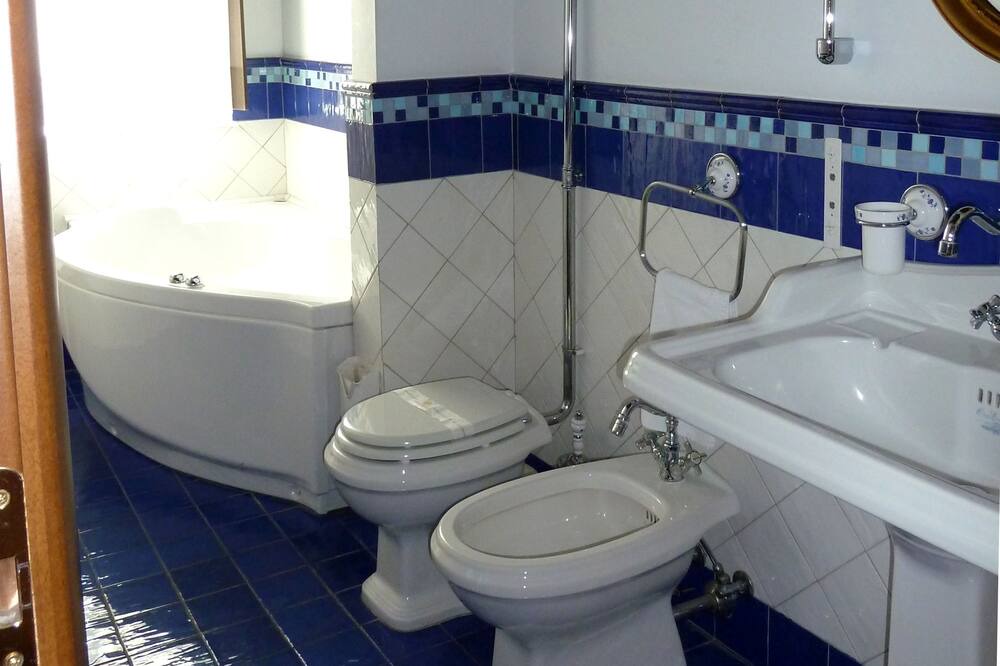 Photo of Bathroom in Gioia Tauro