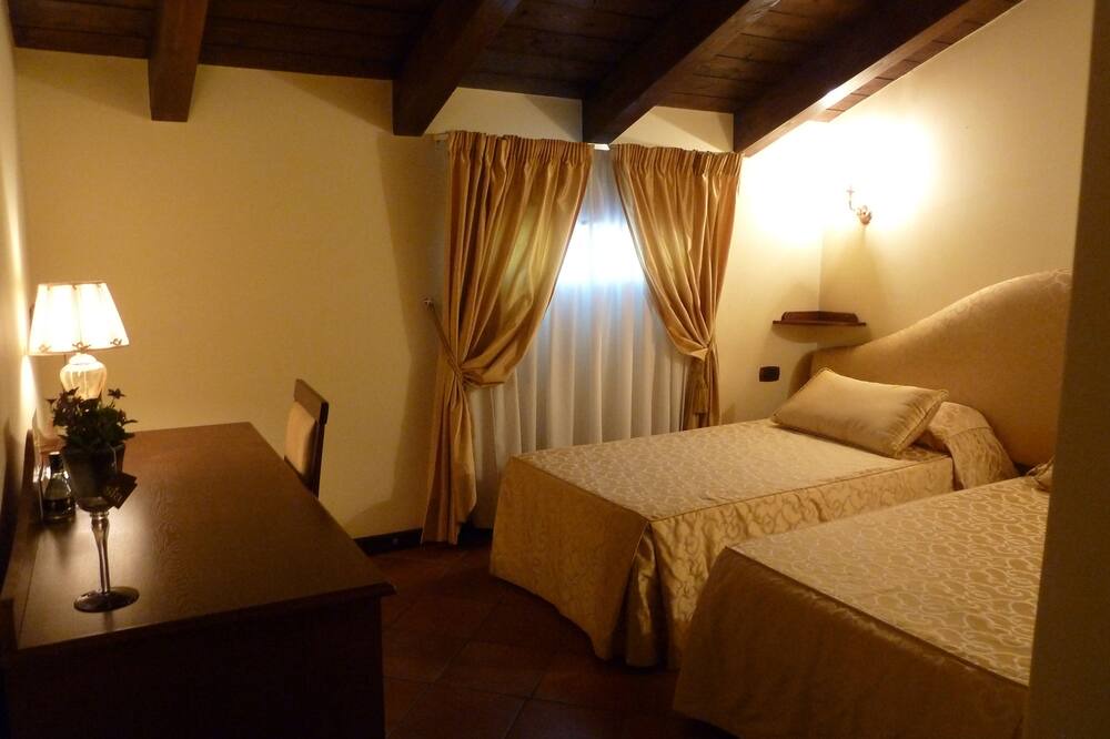 Photo of Bedroom in Gioia Tauro