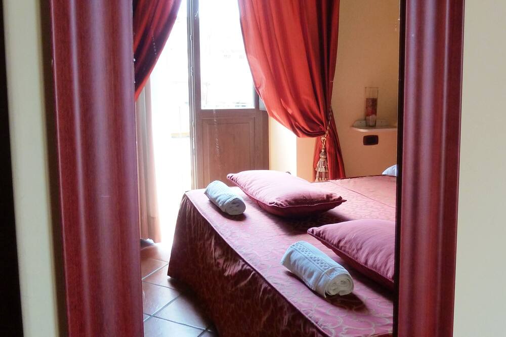 Photo of Bedroom in Gioia Tauro