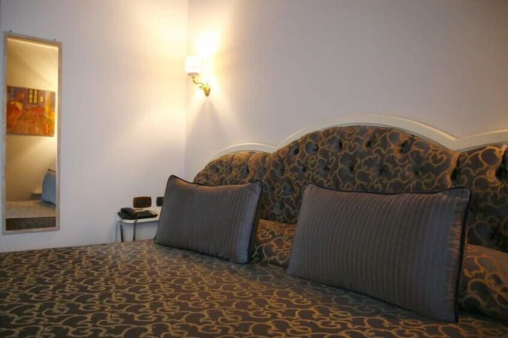 Photo of Bedroom in Gioia Tauro
