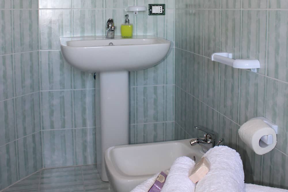 Photo of Bathroom in Partinico