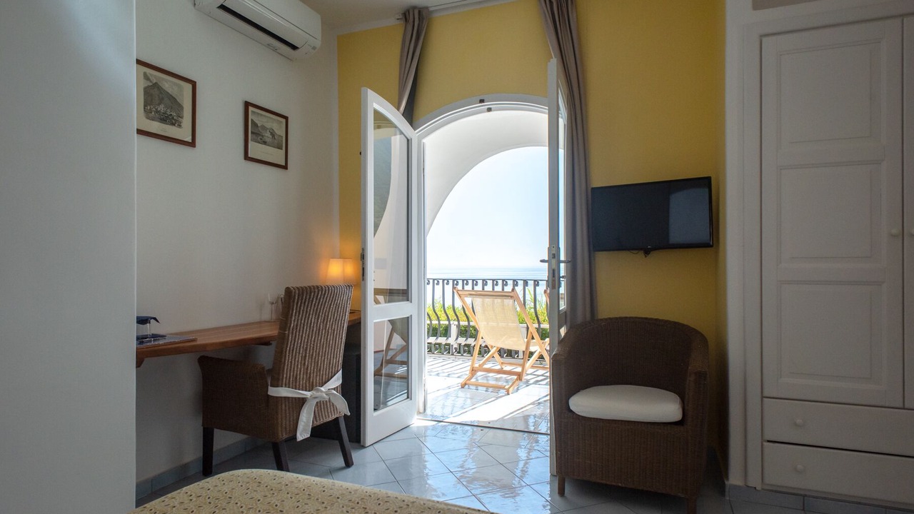 Photo of Bedroom in Malfa