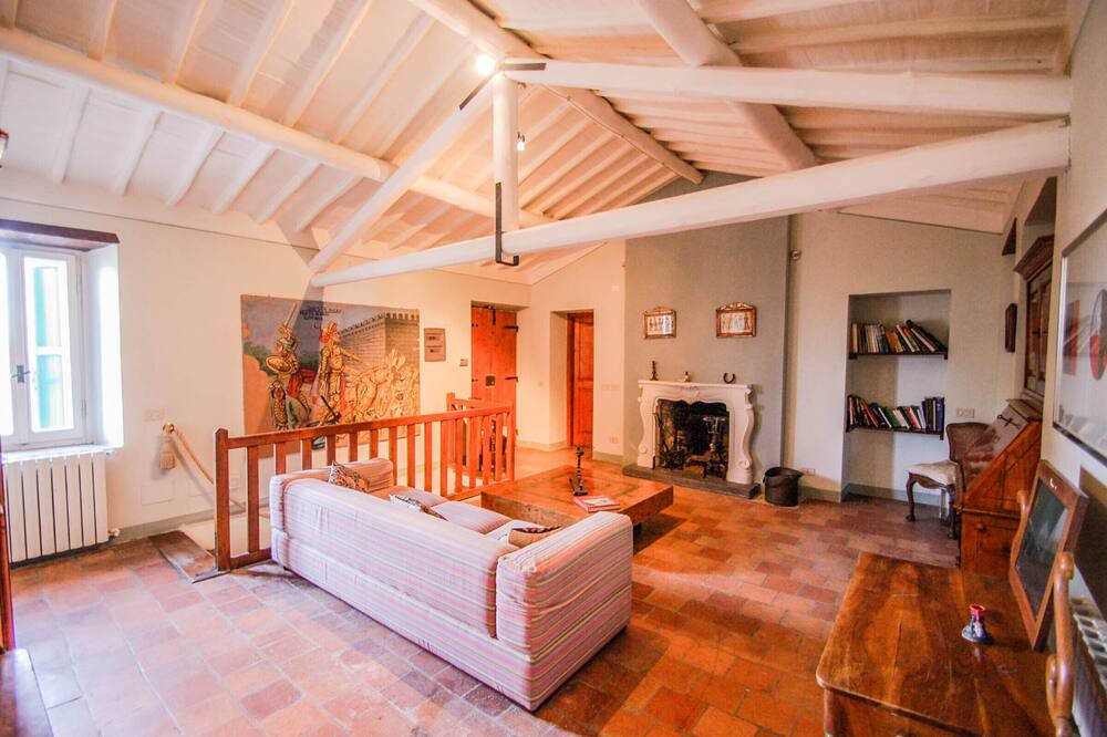 Photo of Livingroom in Amelia
