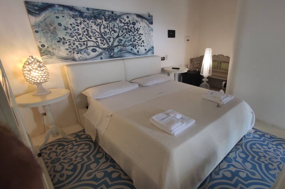 Photo of Bedroom in Santa Marina Salina