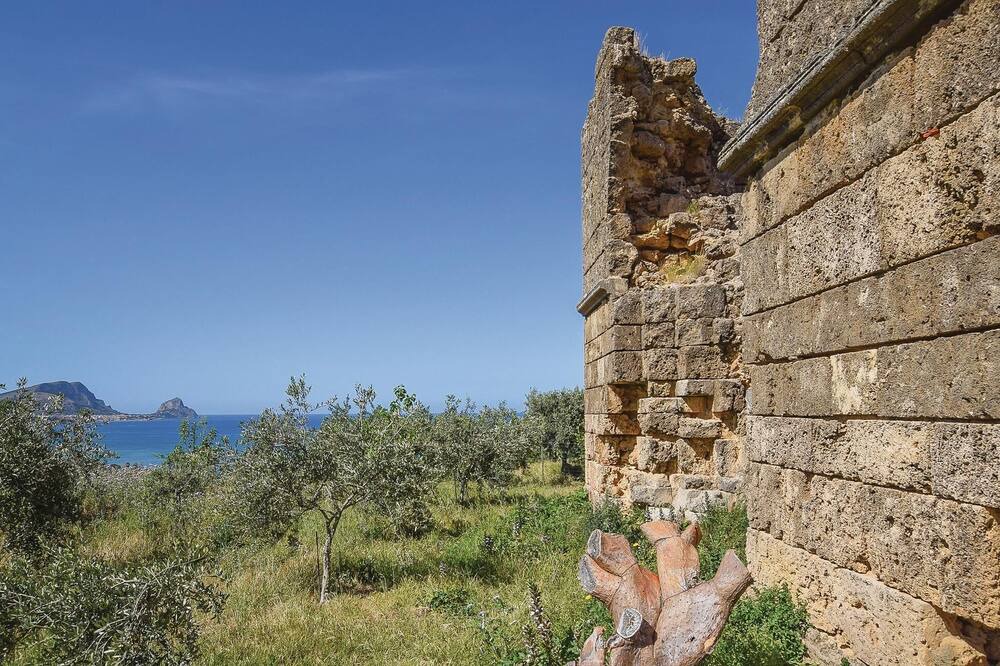 Photo of Others in Torre Colonna-sperone