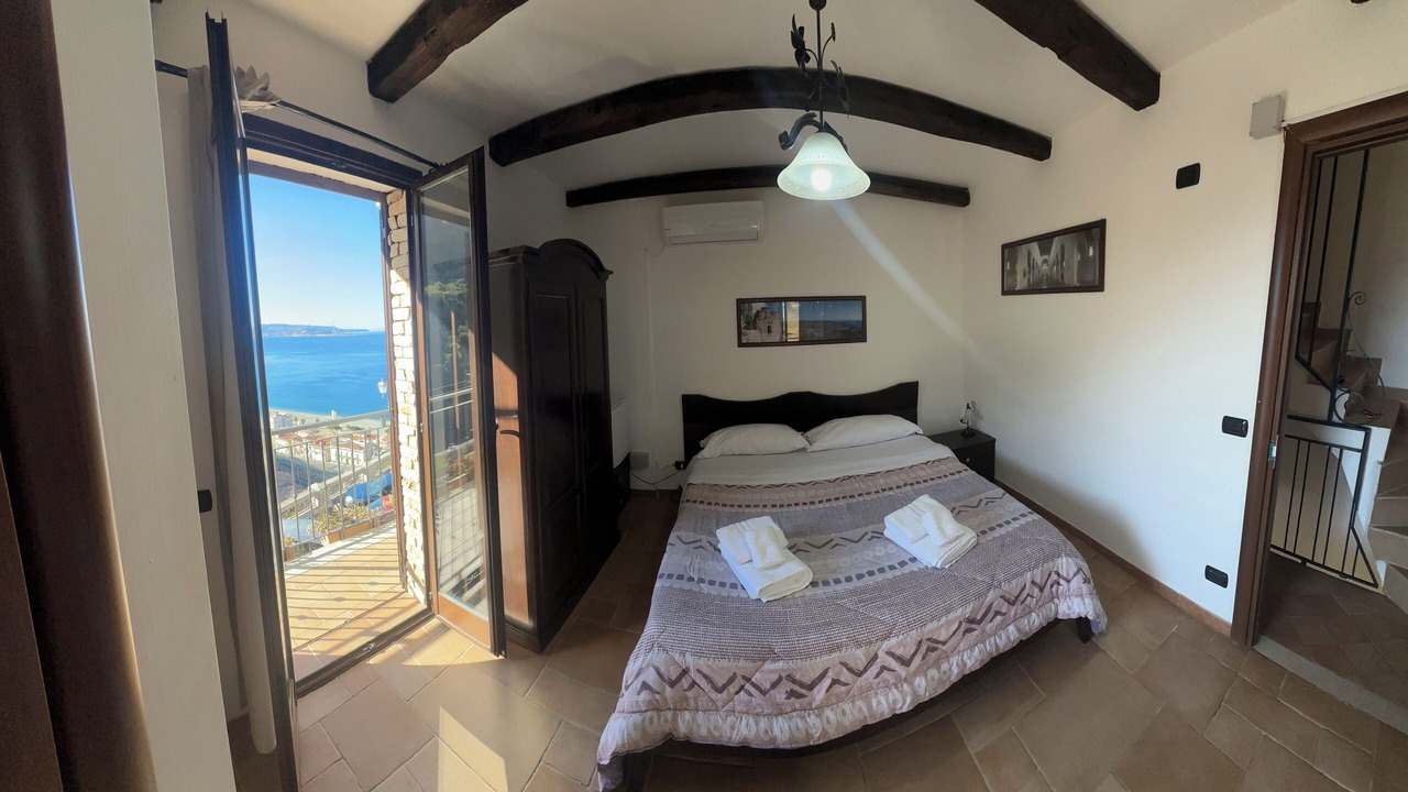 Photo of Patio Balcony in Scilla
