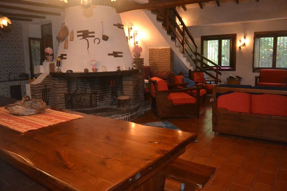 Photo of Livingroom in Pedara