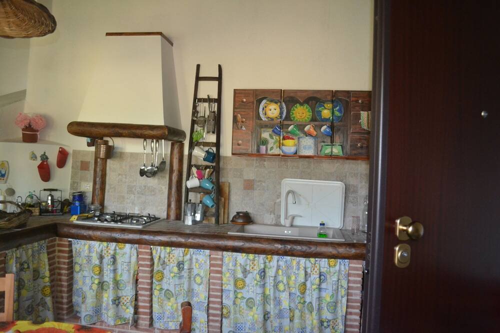 Photo of Kitchen in Pedara