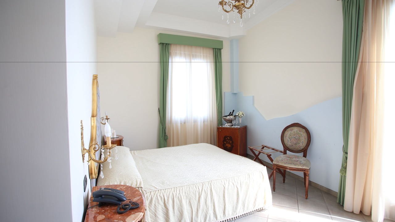 Photo of Bedroom in Pogerola