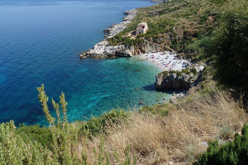 Photo of Others in Macari