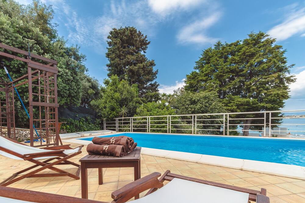 Photo of Outdoor in Isola