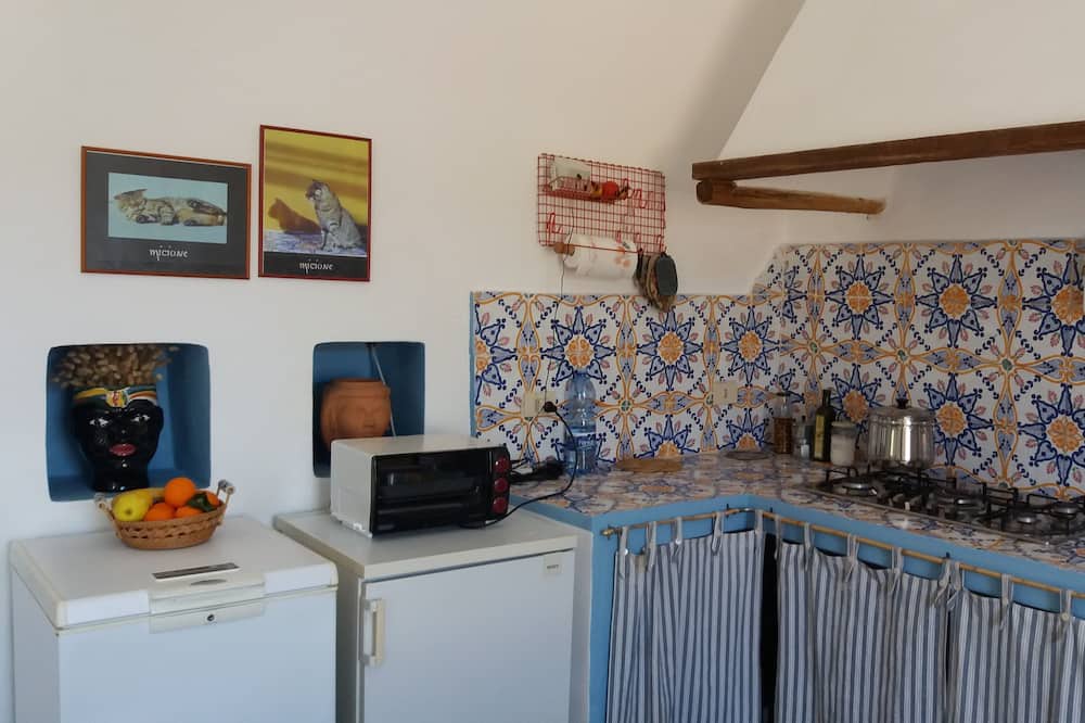 Photo of Kitchen in Alicudi Porto