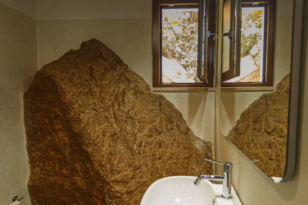 Photo of Bathroom in Sant'Ambrogio