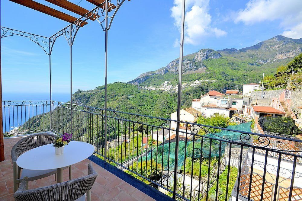 Photo of Patio Balcony in Pontone