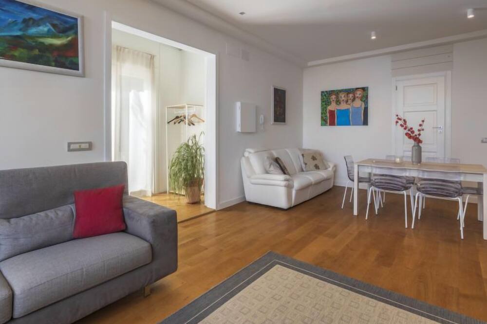 Photo of Livingroom in Addaura
