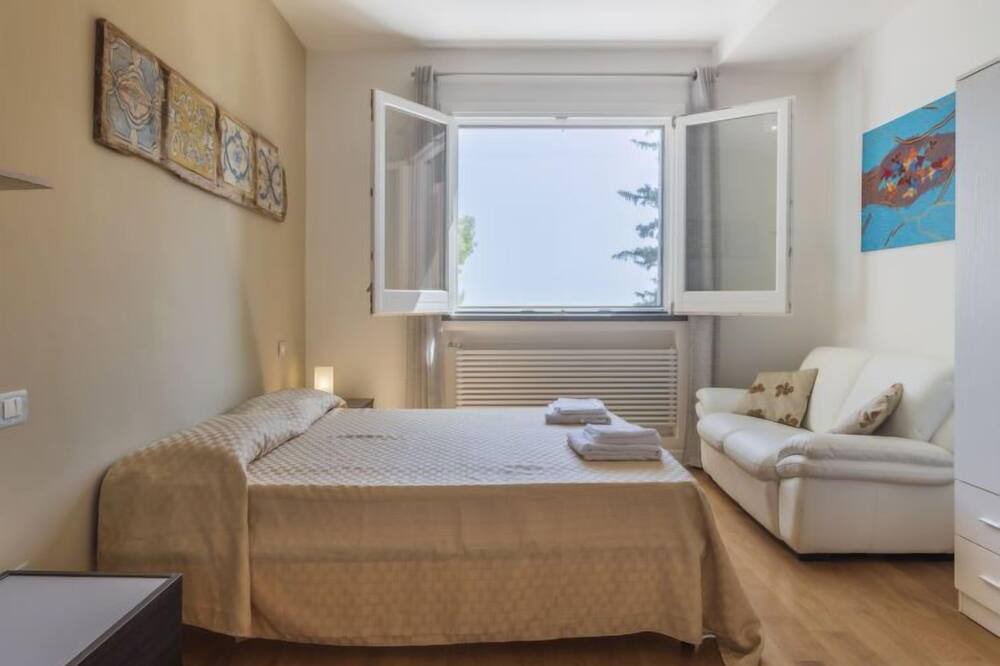Photo of Bedroom in Addaura
