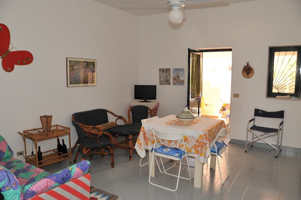 Photo of Livingroom in Macari
