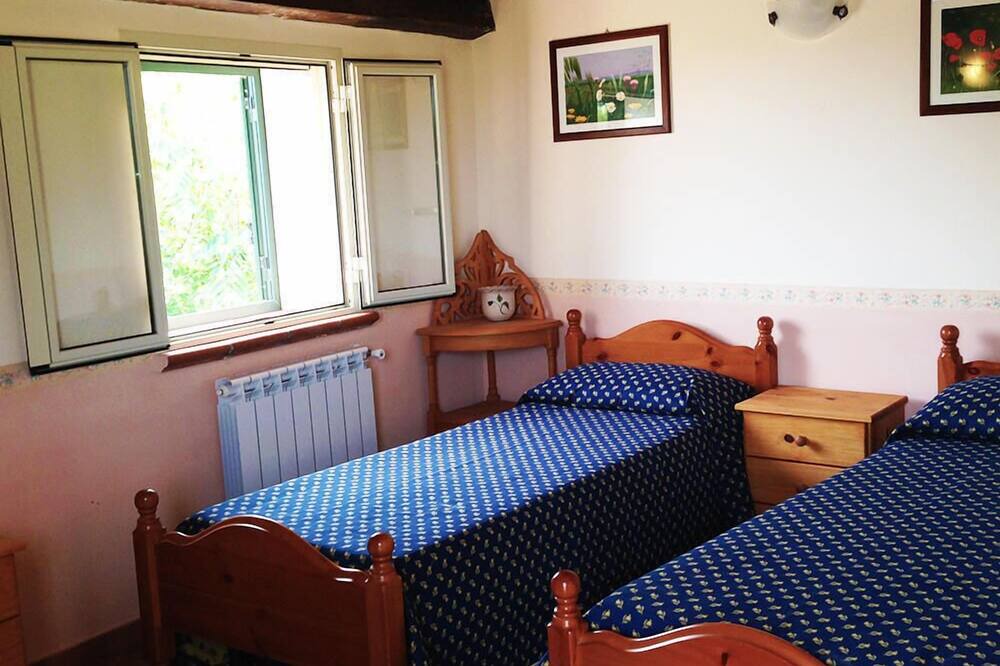 Photo of Bedroom in Naro