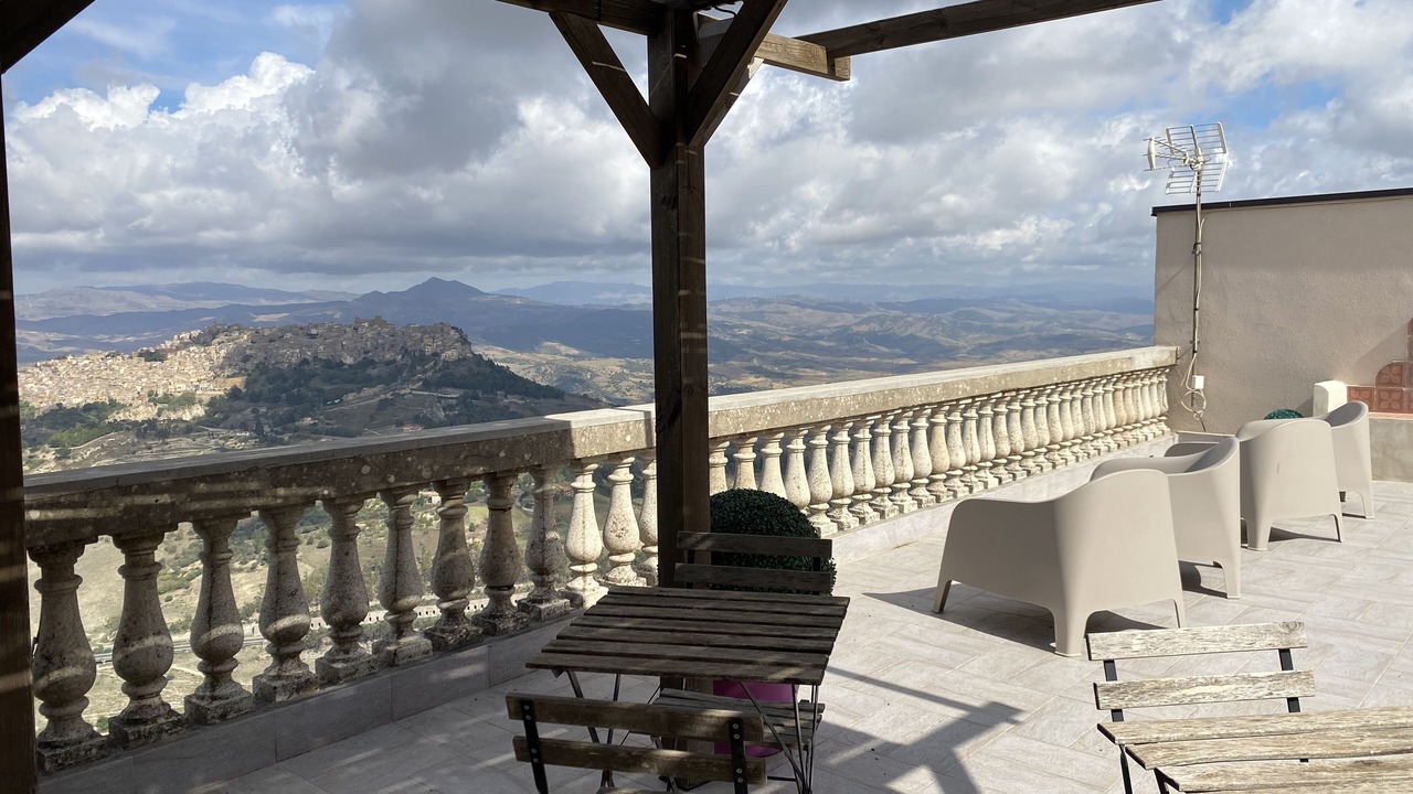 Photo of Outdoor in Enna