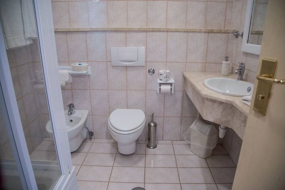 Photo of Bathroom in Chianchitta-Pallio