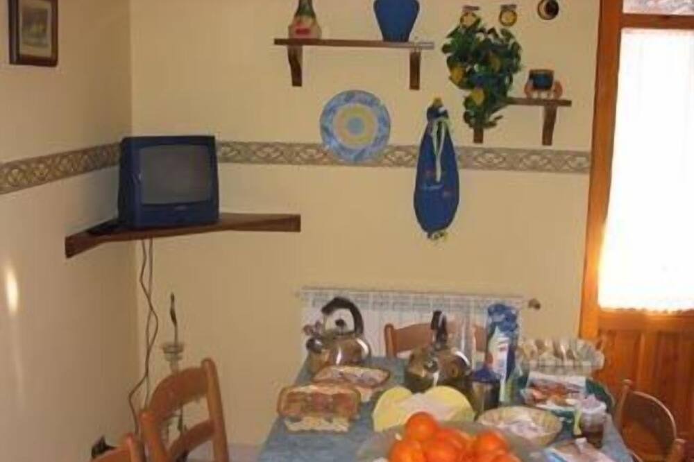 Photo of Livingroom in Piraino