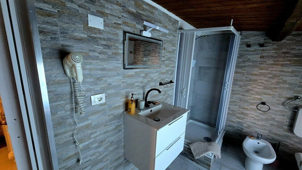 Photo of Bathroom in Ognina
