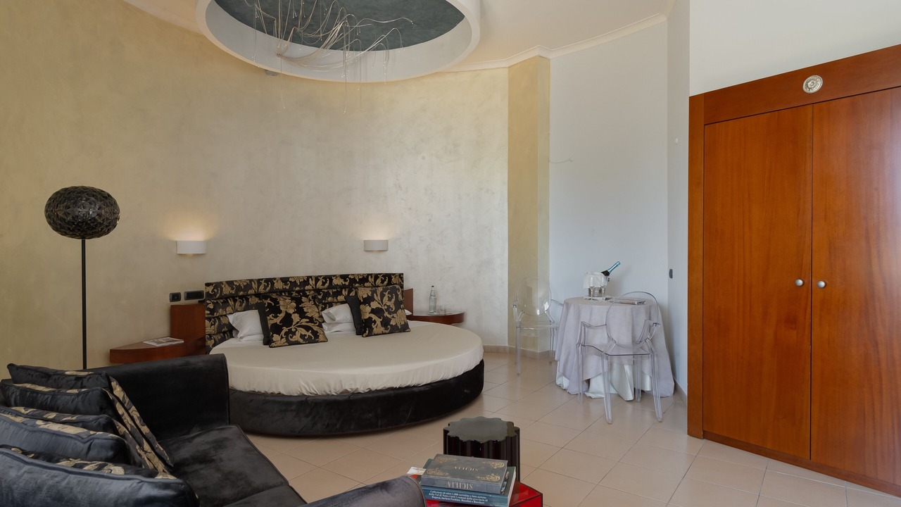 Photo of Bedroom in Noto Historic Centre