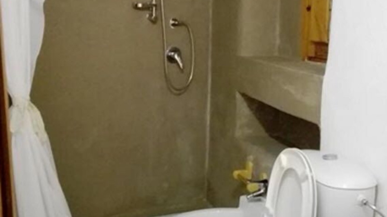 Photo of Bathroom in Pentedattilo