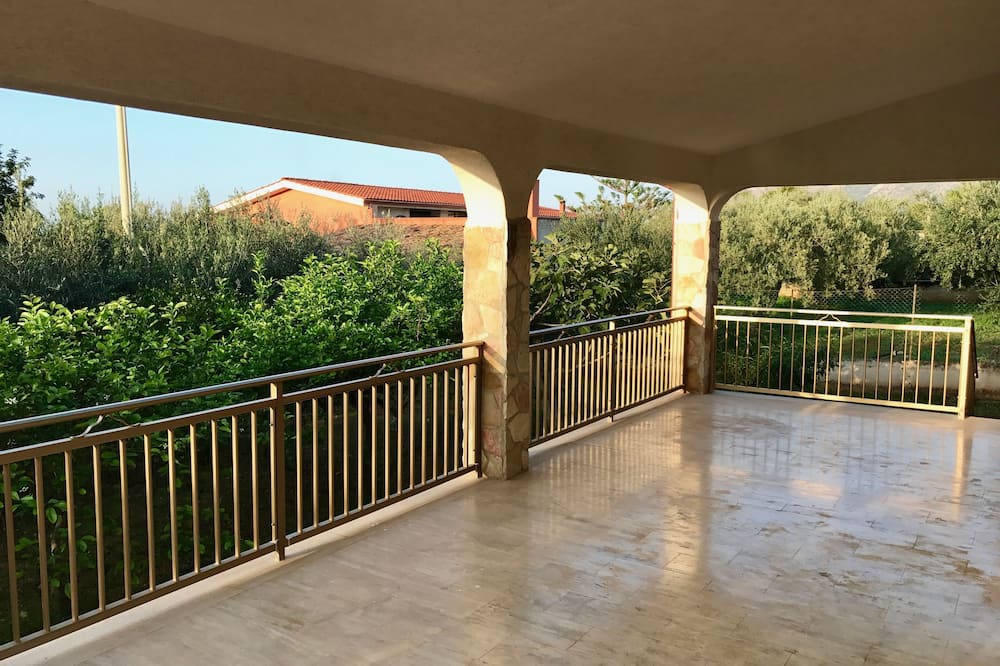 Photo of Patio Balcony in Terrasini