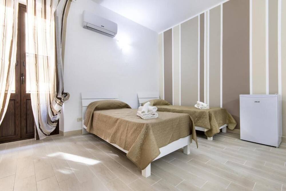 Photo of Bedroom in Campofelice di Roccella