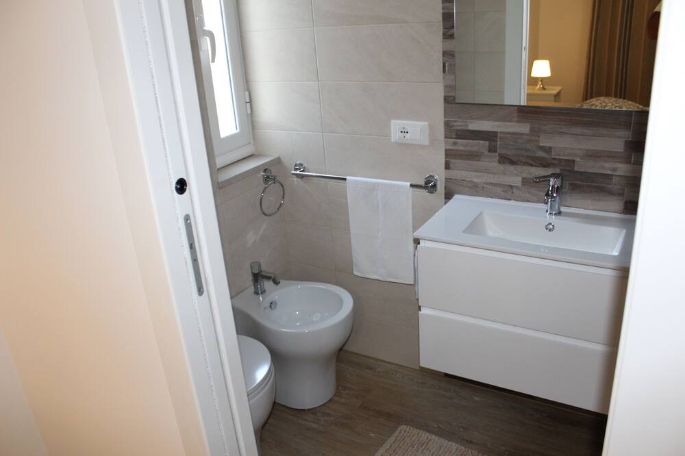 Photo of Bathroom in Castelluzzo
