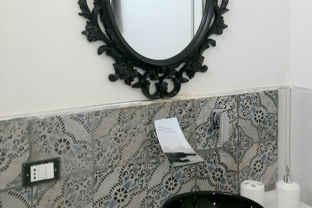 Photo of Bathroom in Marsala