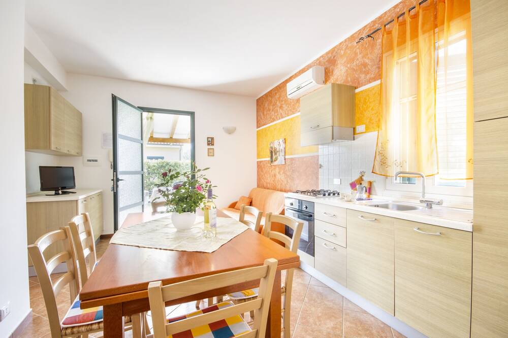 Photo of Kitchen in Campofelice di Roccella