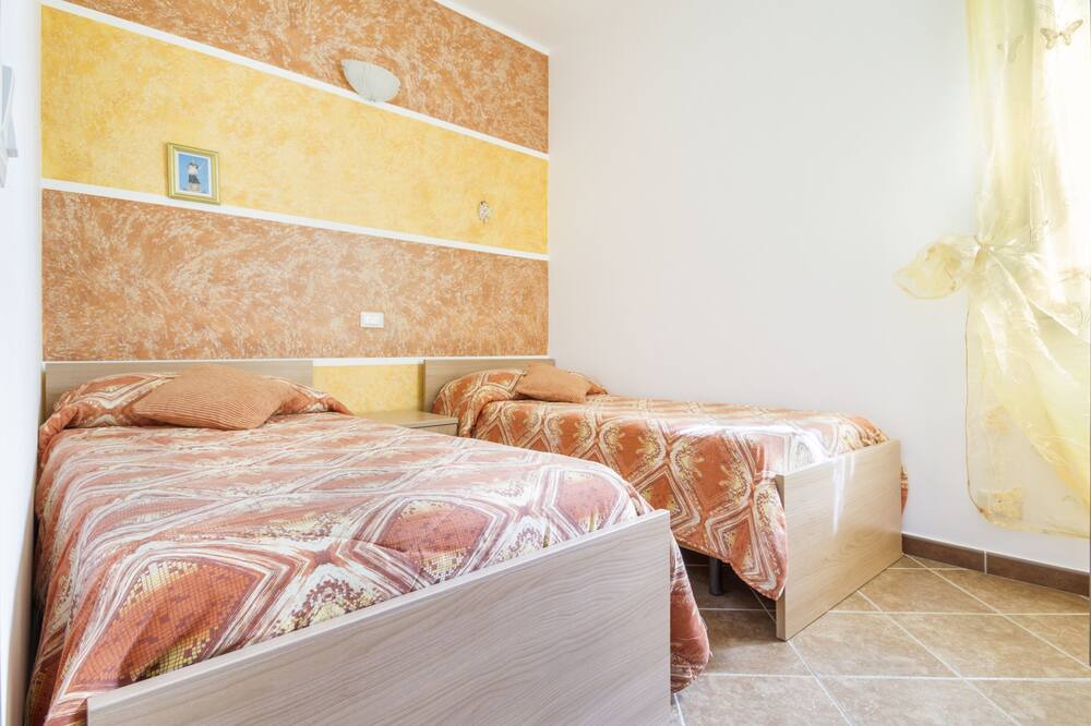 Photo of Bedroom in Campofelice di Roccella