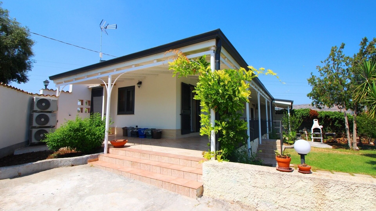 Photo of Outdoor in Solarino