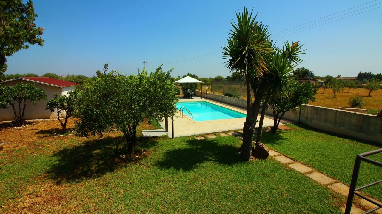 Photo of Outdoor in Solarino
