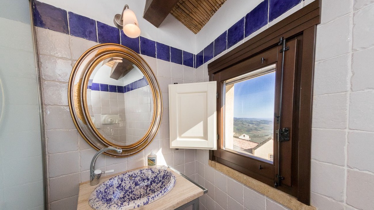 Photo of Bathroom in Agira