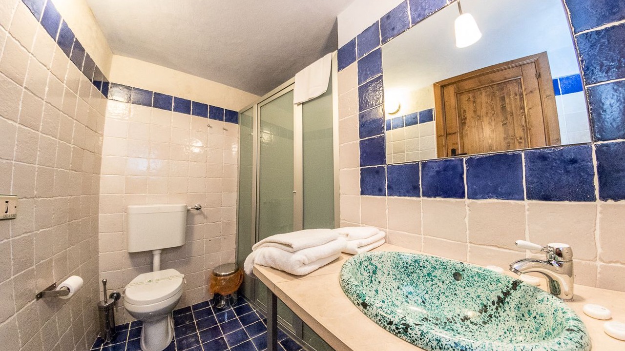Photo of Bathroom in Agira