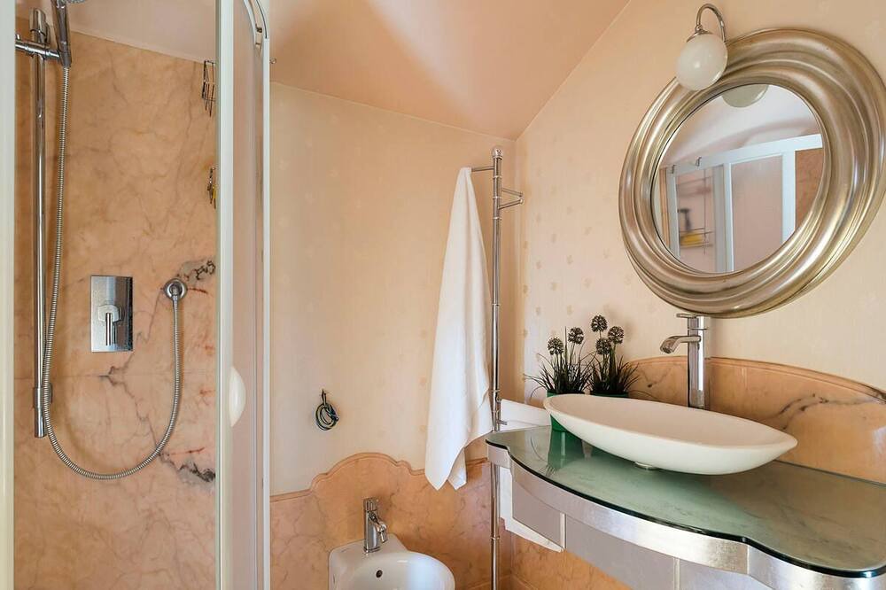 Photo of Bathroom in Donnalucata