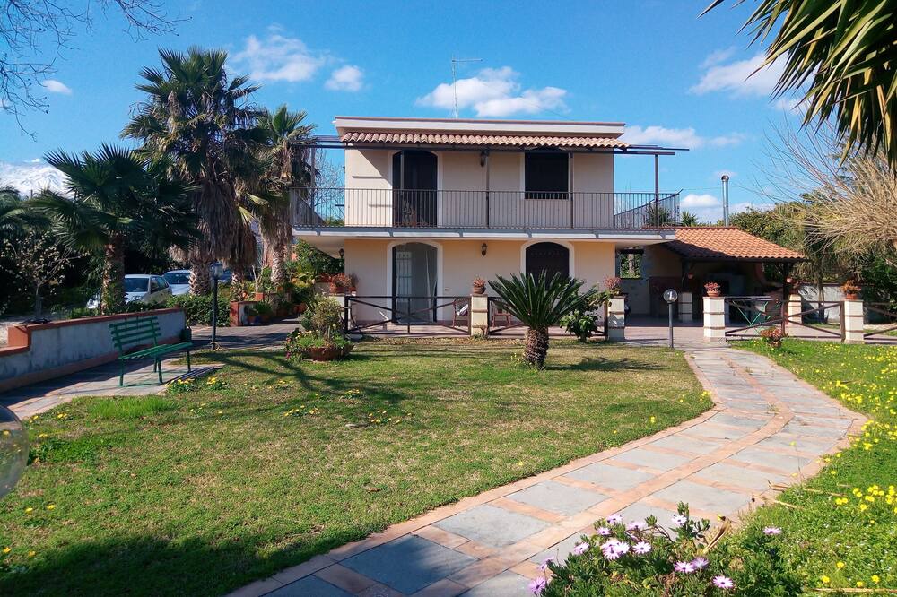 Photo of Outdoor in Fiumefreddo di Sicilia