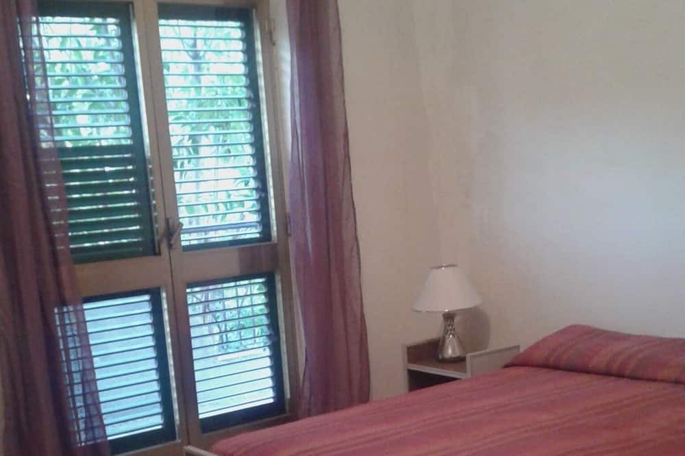 Photo of Bedroom in Porto Salvo