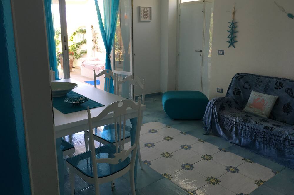 Photo of Livingroom in Acquappesa