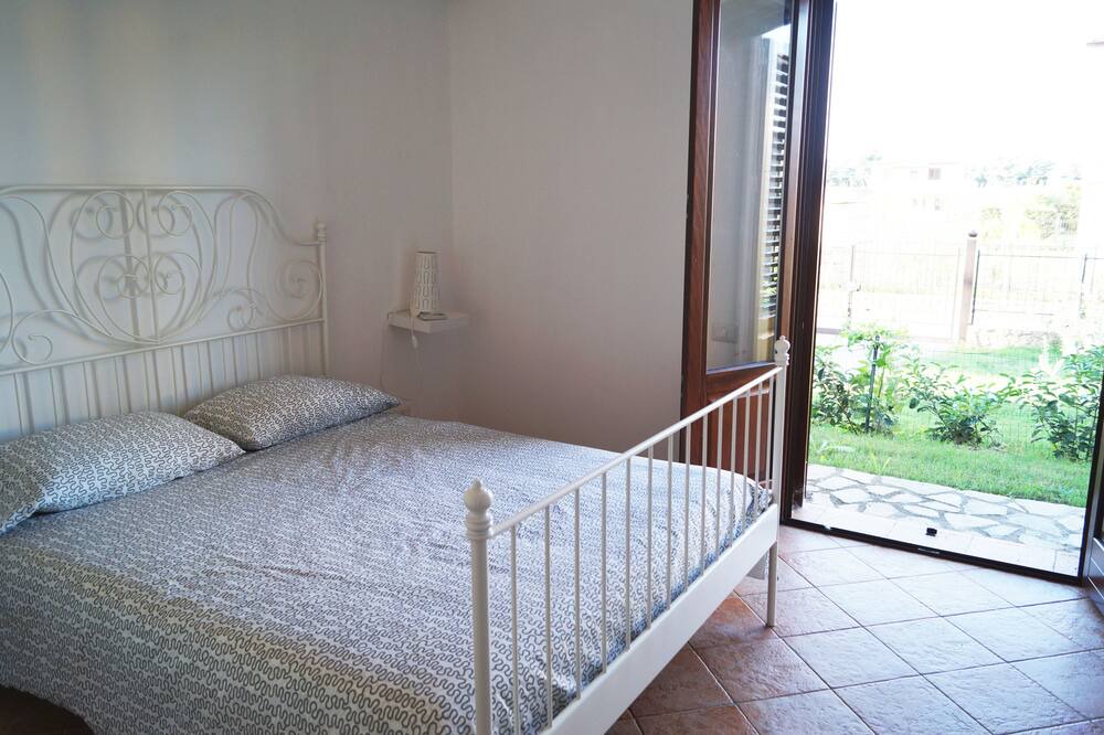 Photo of Bedroom in Campofelice di Roccella