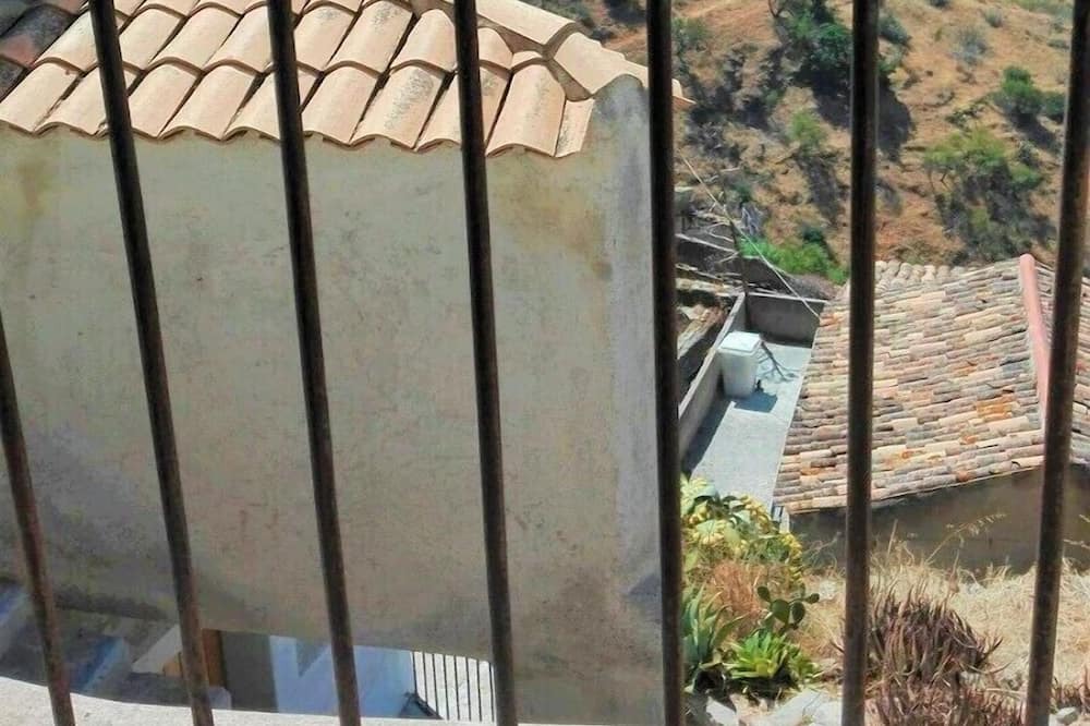 Photo of Patio Balcony in Pentedattilo